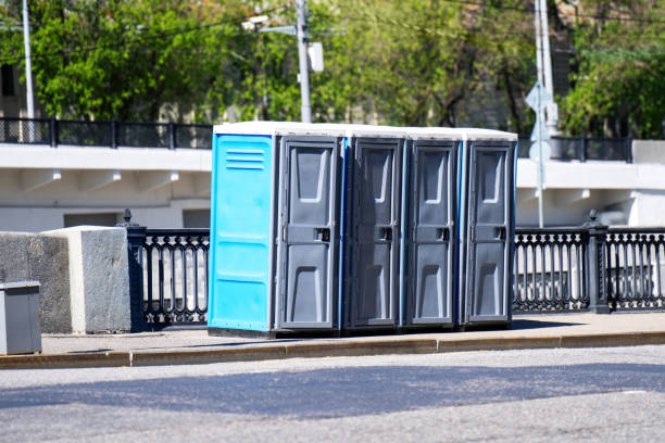 Best Portable restroom trailer rental  in Biloxi, MS